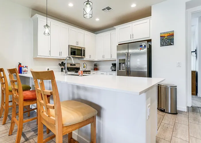 Dom wakacyjny Snowbird Escape W/ Pool, 7 Mi To Dtwn Gilbert! Gilbert