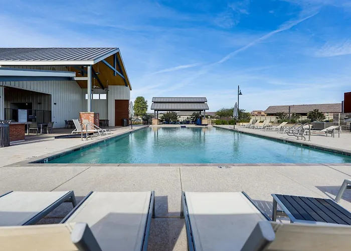Dom wakacyjny Snowbird Escape W/ Pool, 7 Mi To Dtwn Gilbert! Gilbert